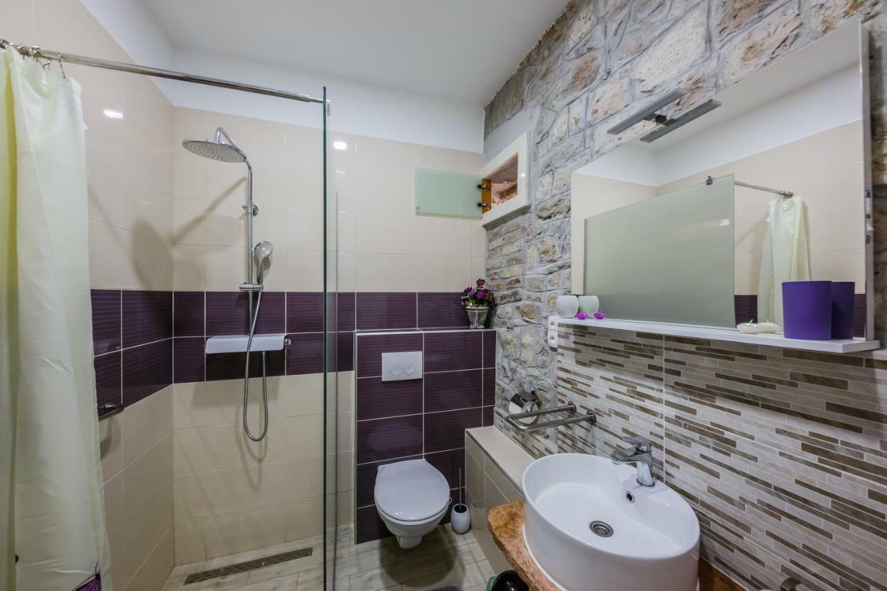 Apartman Lavanda Kaštela Exteriör bild